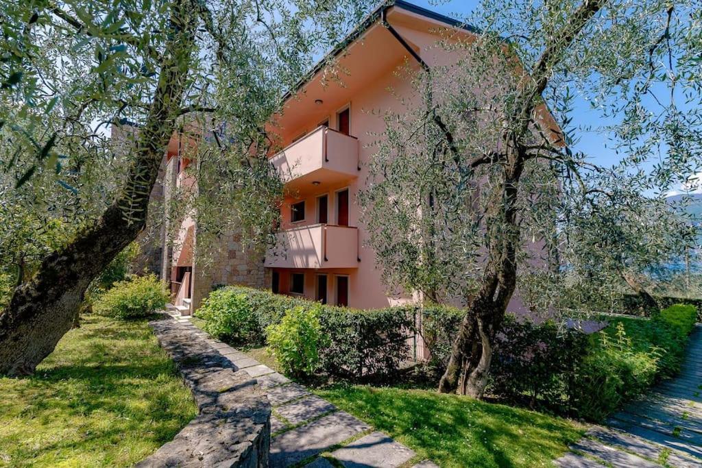 Апартаменты Kite Beth'S House Бренцоне-суль-Гарда Экстерьер фото